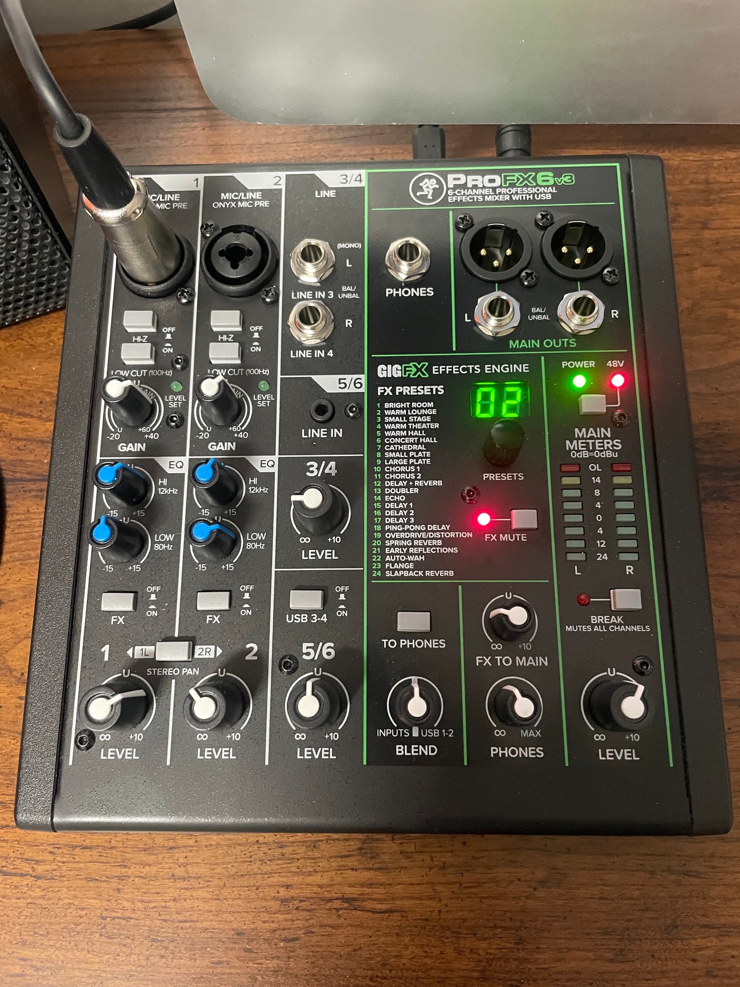 Mackie PROFX6V3 6 Channel Professional Effects Compact Mixer (Interface)