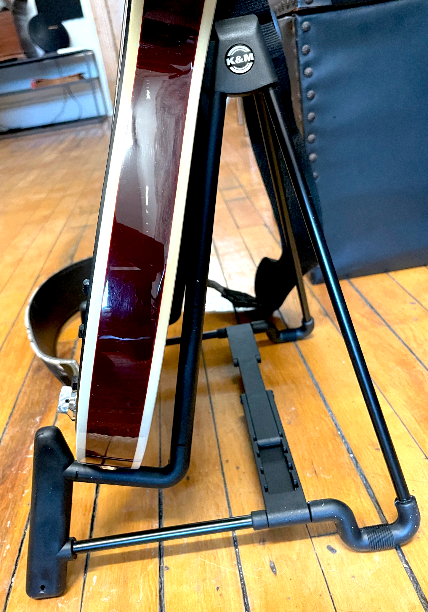 Konig & Meyer Heli 2 17581 Compact Electric Guitar Stand