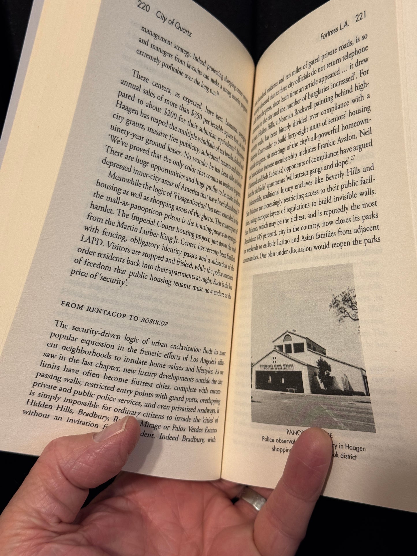 City Of Quartz by Mike Davis, Paperback