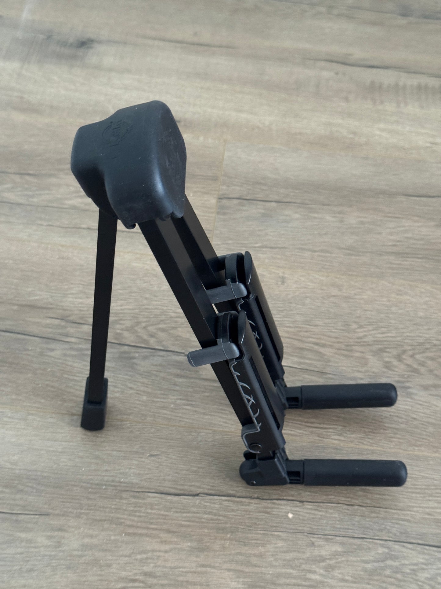 Konig & Meyer Memphis Travel Guitar Stand