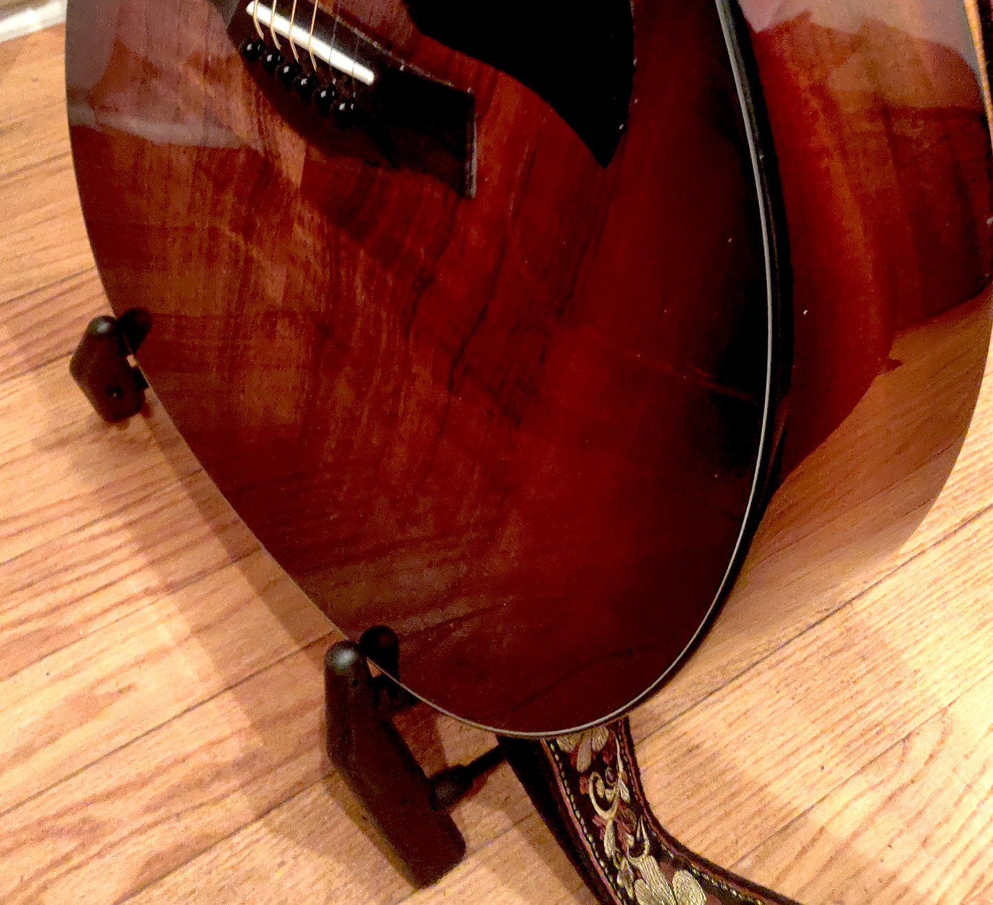 Konig & Meyer Heli 2 17580 Compact Acoustic Guitar Stand
